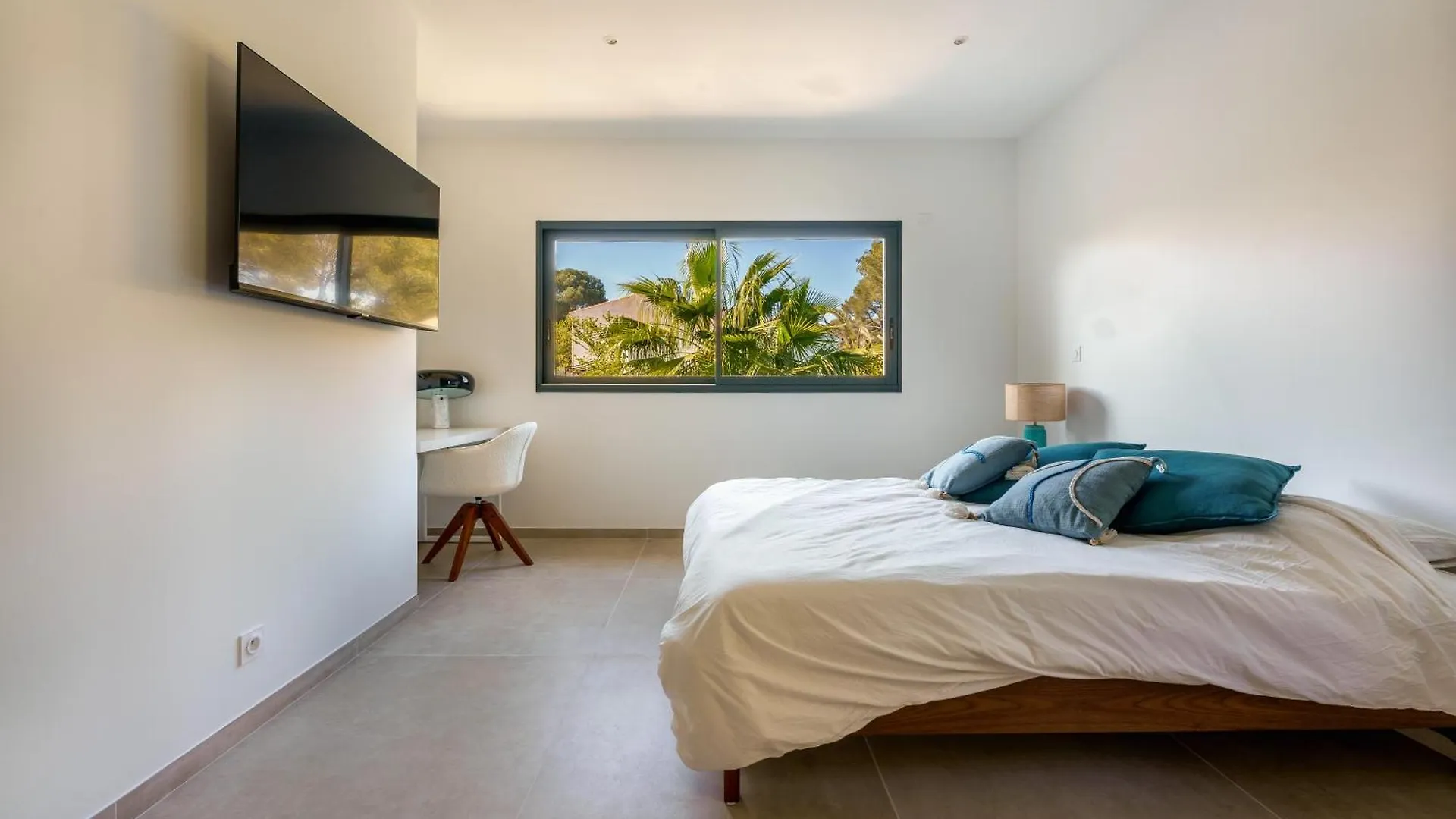 Villa 443 - Heated Pool Near The Beach Saint-Raphael  0*, Saint-Raphael (Var)