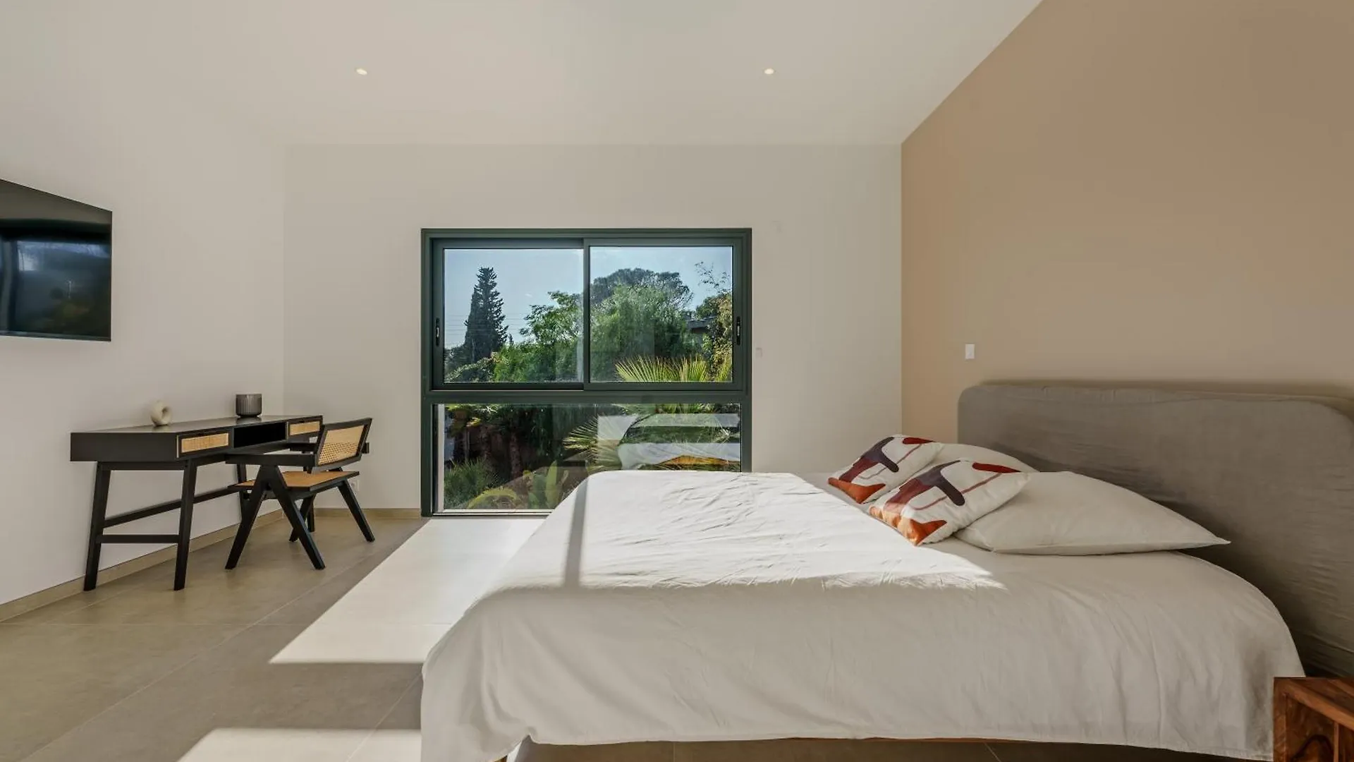 Villa 443 - Heated Pool Near The Beach Saint-Raphael   Saint-Raphael (Var)
